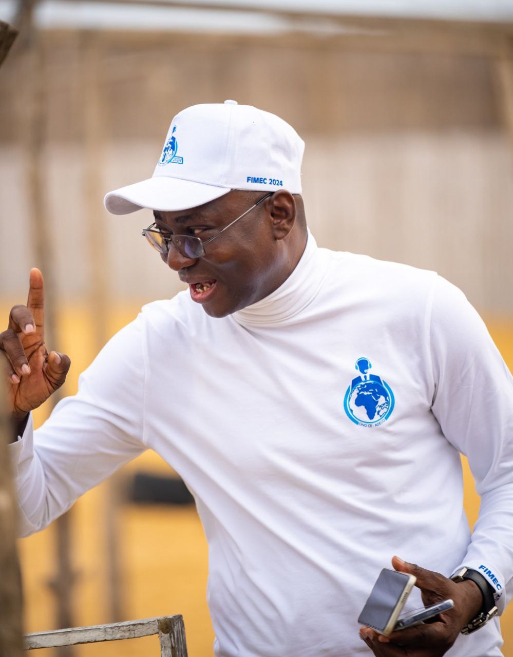 𝐌𝐄𝐒𝐒𝐀𝐆𝐄 𝐃𝐄 𝐃𝐫 𝐁𝐫𝐢𝐜𝐞 𝐇𝐎𝐍𝐃𝐈, 𝐏𝐑𝐄́𝐒𝐈𝐃𝐄𝐍𝐓 𝐃𝐔 𝐂𝐎𝐍𝐒𝐄𝐈𝐋 𝐃'𝐀𝐃𝐌𝐈𝐍𝐈𝐒𝐓𝐑𝐀𝐓𝐈𝐎𝐍 𝐃𝐄 𝐋'𝐎𝐍𝐆 𝐂𝐋𝐔𝐁 𝐄𝐗𝐂𝐄𝐋𝐋𝐄𝐍𝐂𝐄 𝐀𝐃𝐄𝐂𝐎 𝐀̀ 𝐋'𝐄𝐍𝐃𝐑𝐎𝐈𝐓 𝐃𝐄 𝐋𝐀 𝐉𝐄𝐔𝐍𝐄𝐒𝐒𝐄 𝐀𝐅𝐑𝐈𝐂𝐀𝐈𝐍𝐄