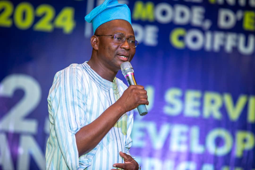 MESSAGE DU PRÉSIDENT DU CONSEIL D’ADMINISTRATION DE L’ONG CLUB EXCELLENCE ADECO ET PROMOTEUR DE LA PLATEFORME DE COMMUNICATION DU RÉSEAU AFRICAIN DES ARTISANS À L’OCCASION DES 67 ANS D’INDÉPENDANCE DE LA GUINÉE